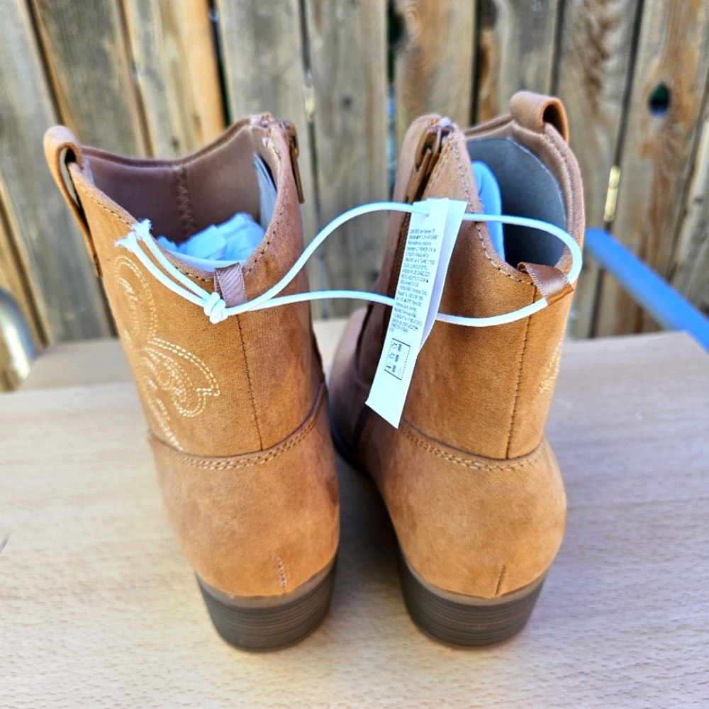 Faux Leather Western Boots Womens Size 8 - Picture 13 of 16